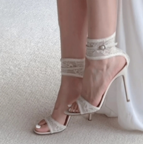 women shoes Heels - Picture 3 of 4